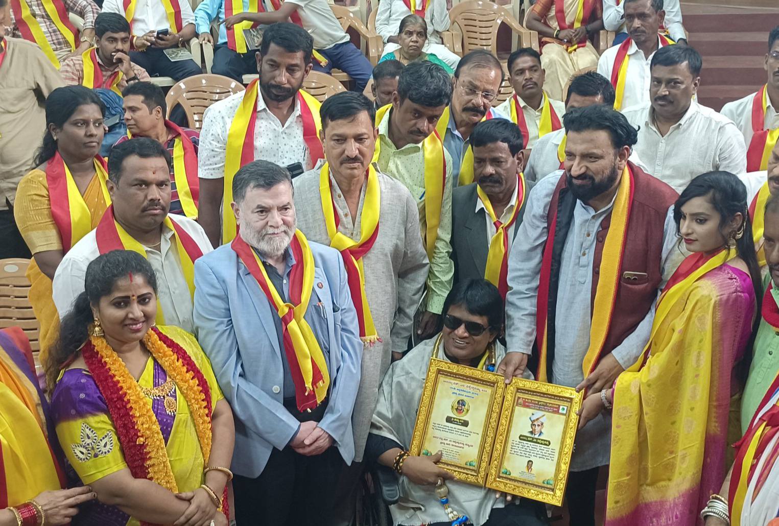 Bhagat Singh and Lal Bahadur Shastri Birthday Celebration - Kavigoshti by Lata Kundaragi at Kannada Sahitya Parishat Chamarajpet Karnataka